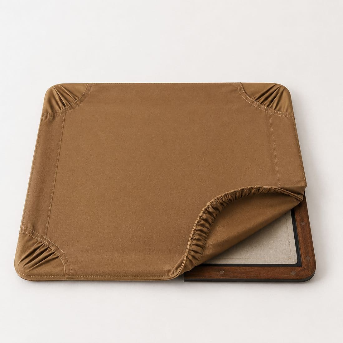 Hatch Cover W2: A single hatch, covered against rain and dirt over a season.